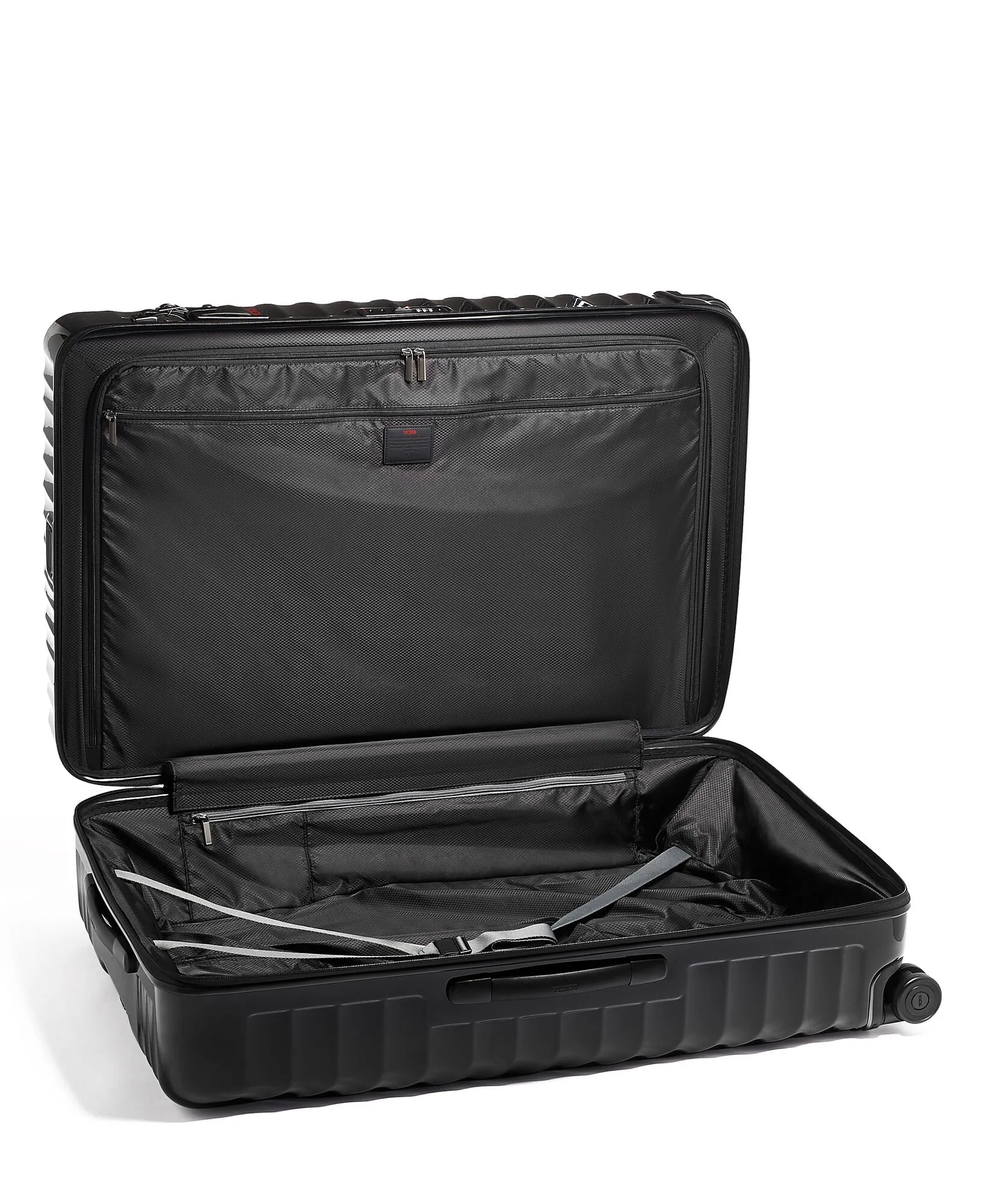 19 Degree Worldwide Trip 4 Wheeled Packing Case - Black