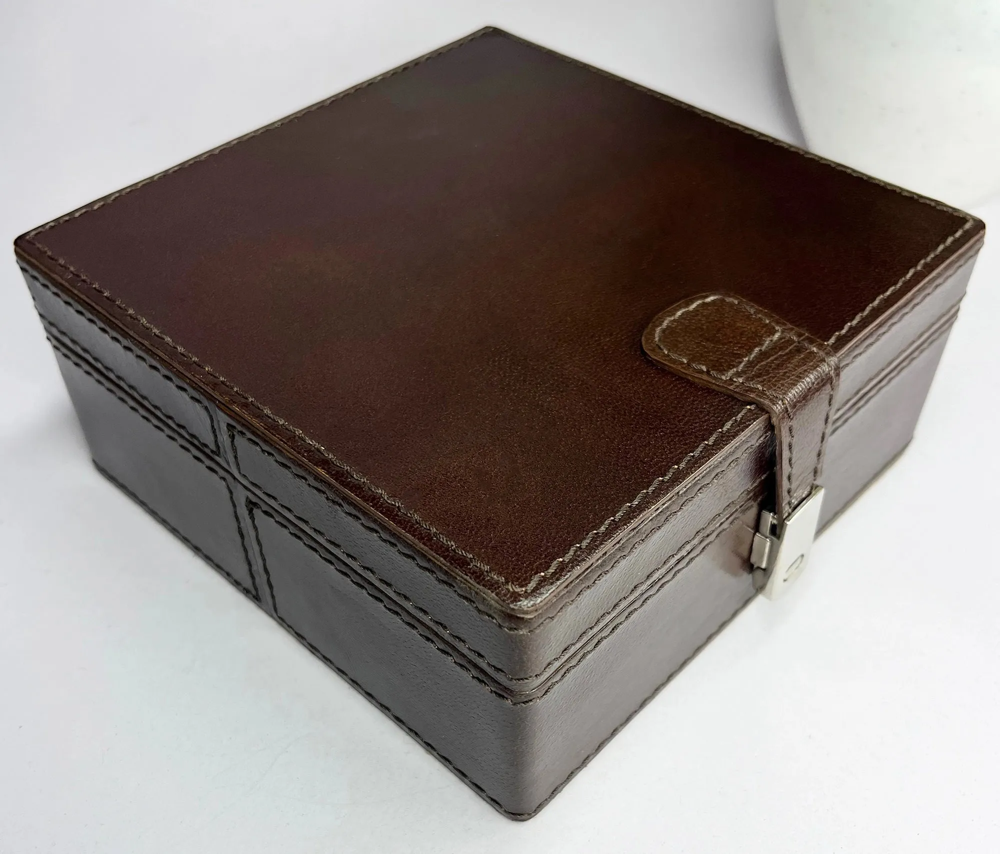 Divine Leather Jewelry Box - Brown