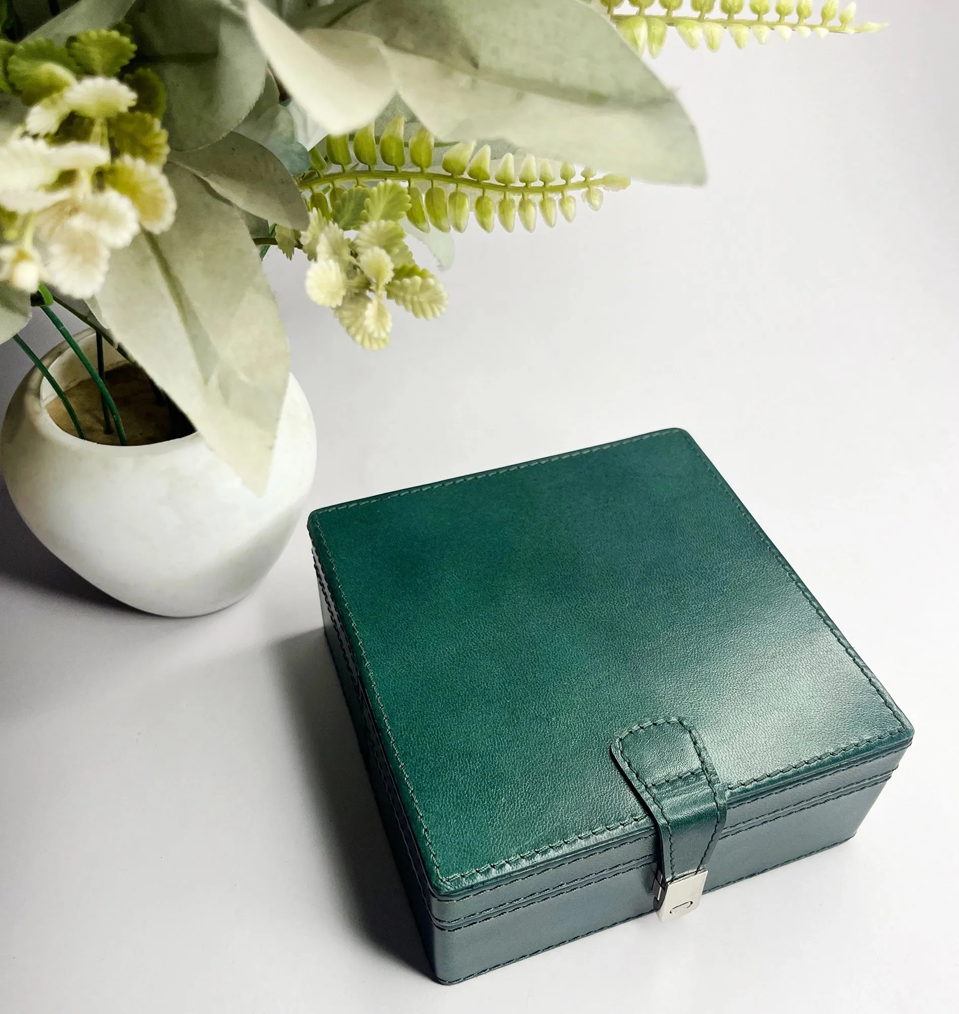 Divine Leather Jewelry Box - Green