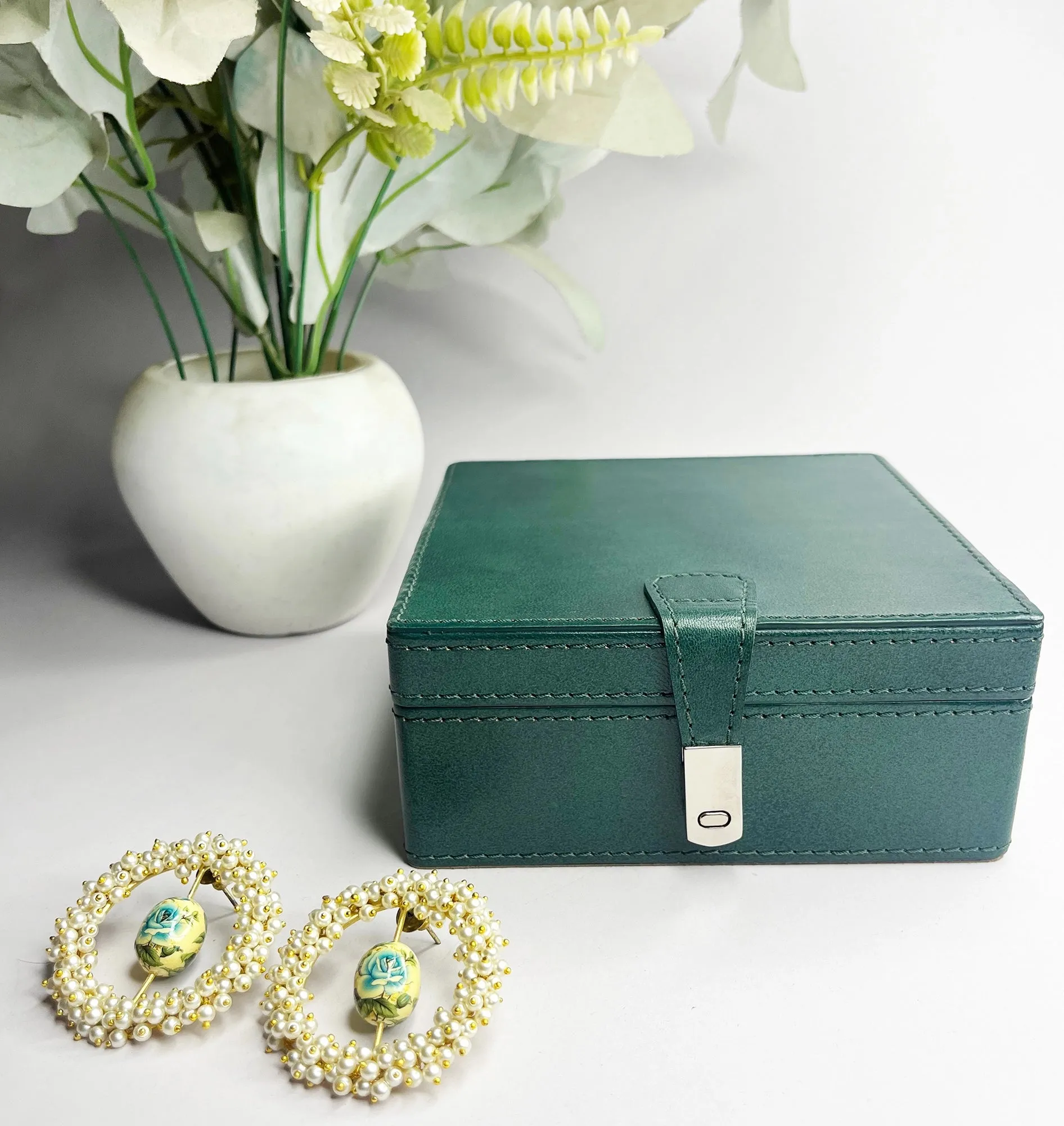 Divine Leather Jewelry Box - Green