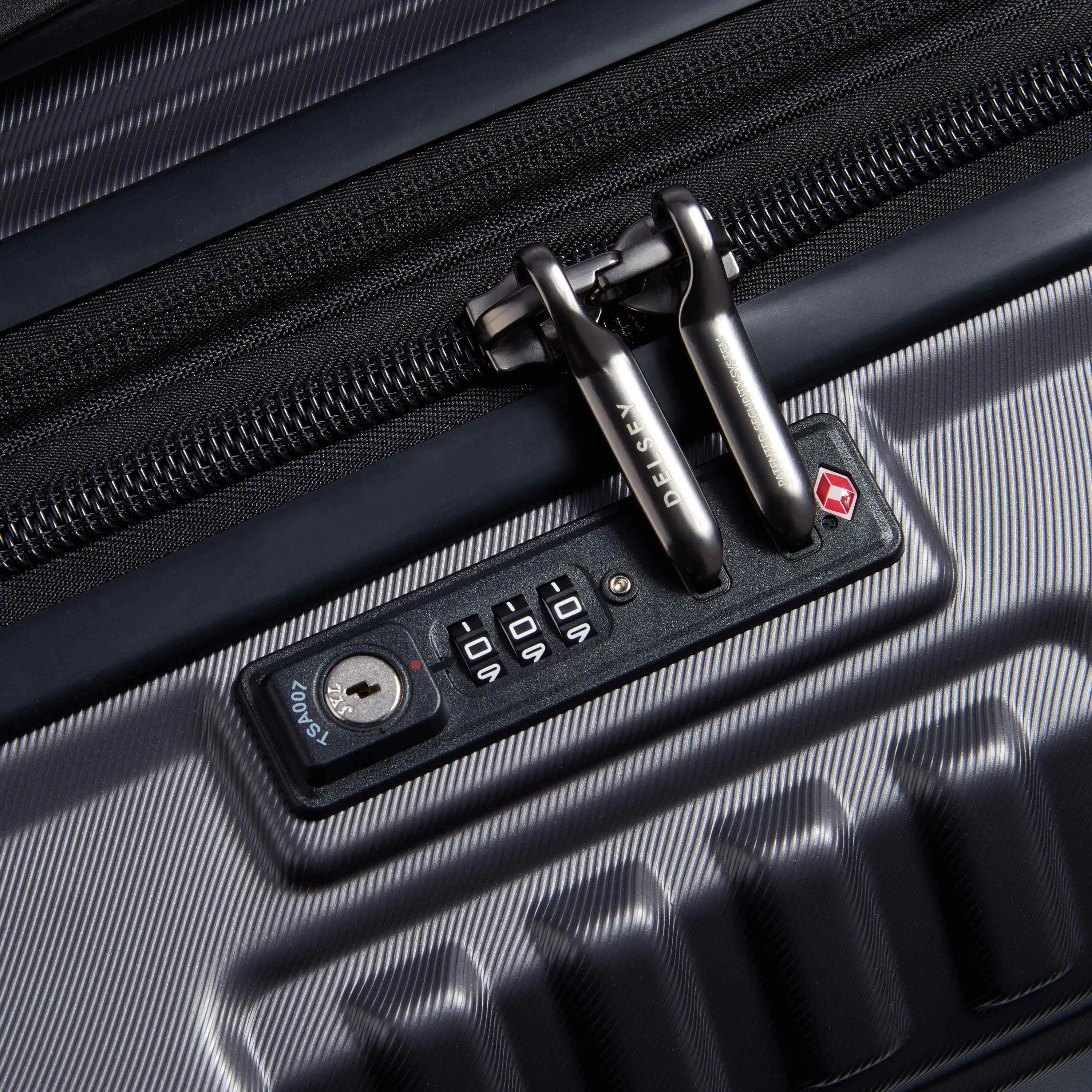 REMPART - Carry-On Expandable Spinner