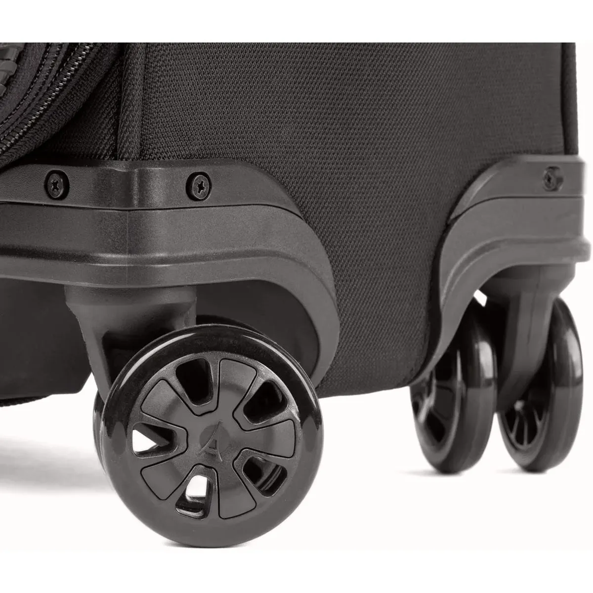 Travelpro Crew Classic Carry On Expandable Spinner